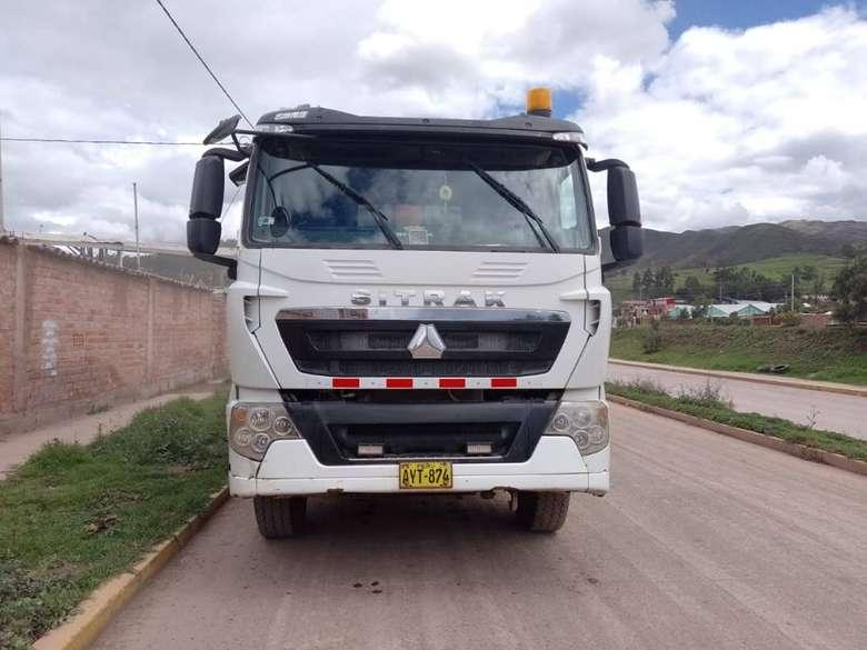 VOLQUETE SITRAK – Año 2017 – 100.000 km – Cusco