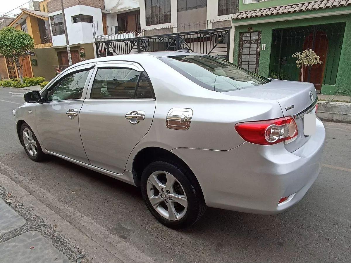 Toyota Corolla 1.6 GLI | Año 2014 | Full Equipo 96000 km | La Molina