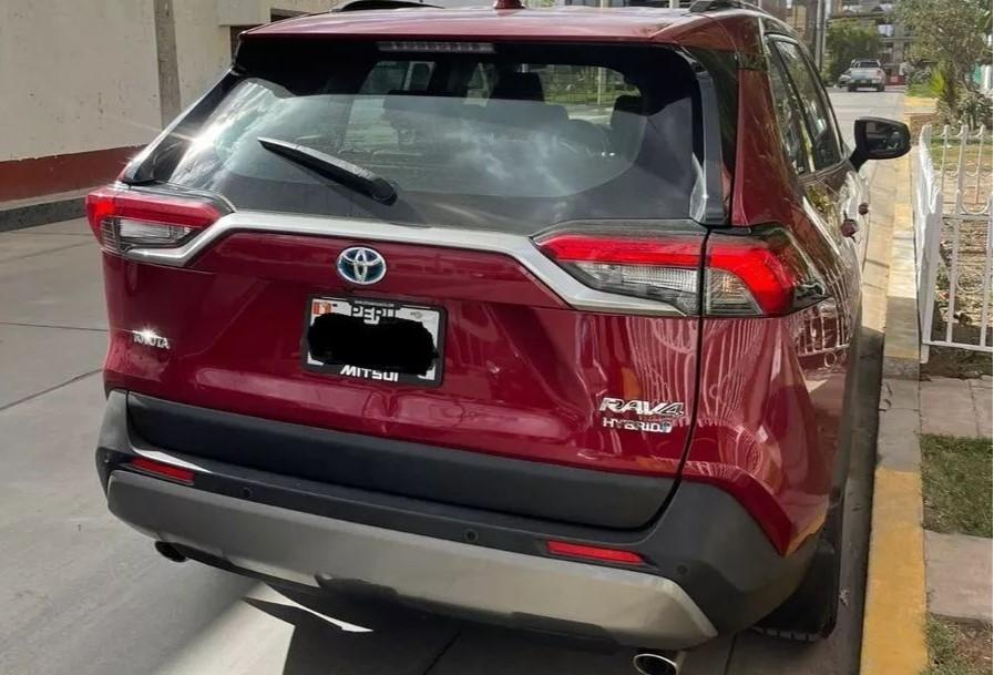 Rav4 Hybrid 2019 | Toyota Camioneta : 23.000 km | Precio : $ 33.000