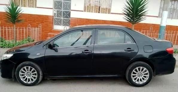 Precio Toyota Corolla Perú | 21000 km U$S 9.000