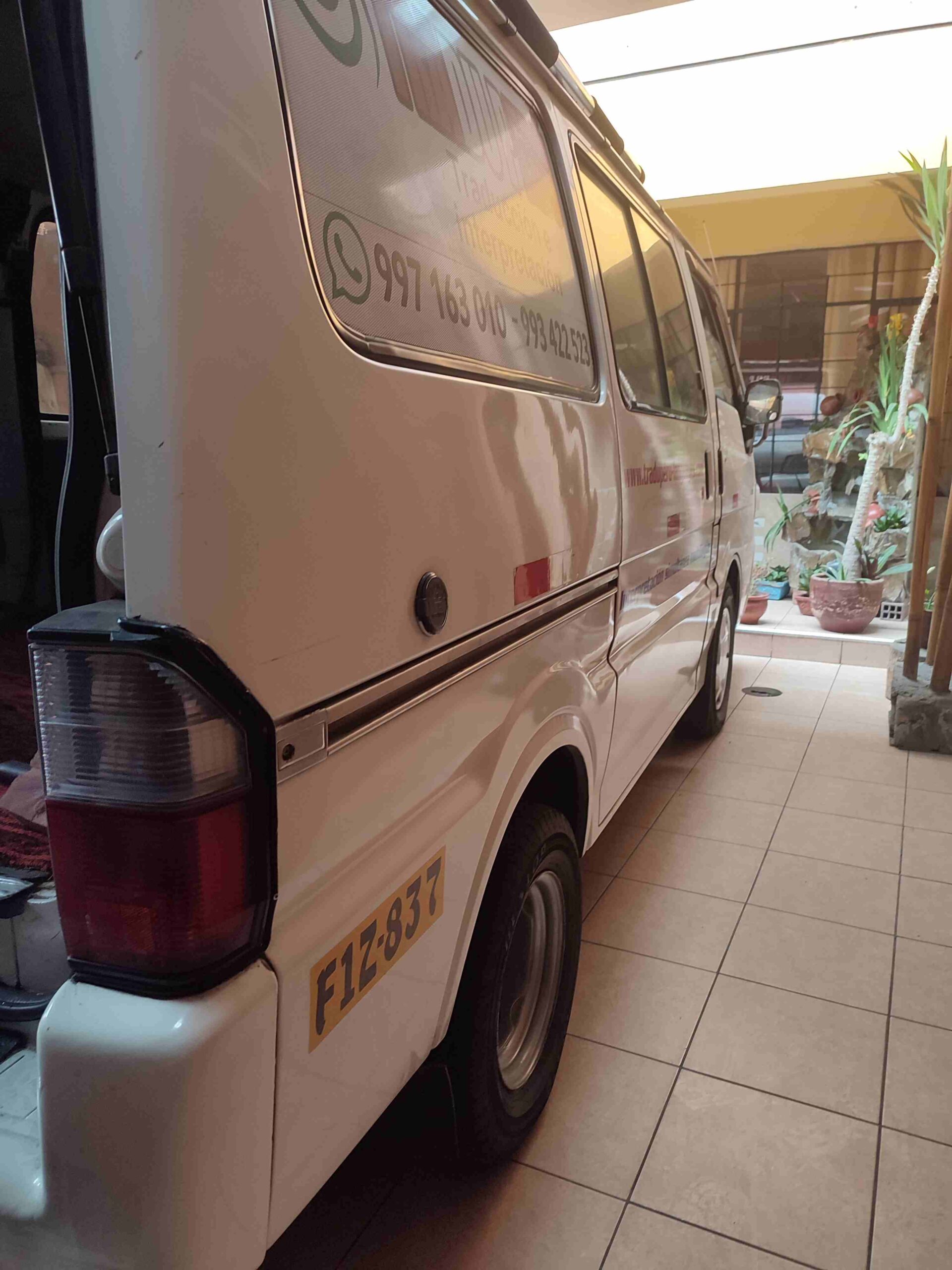 Vendo Camioneta Furgoneta NISSAN VANETTE panel 1 tonelada Lima